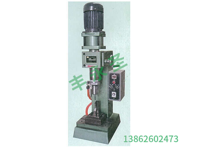Powerful pneumatic riveting machine