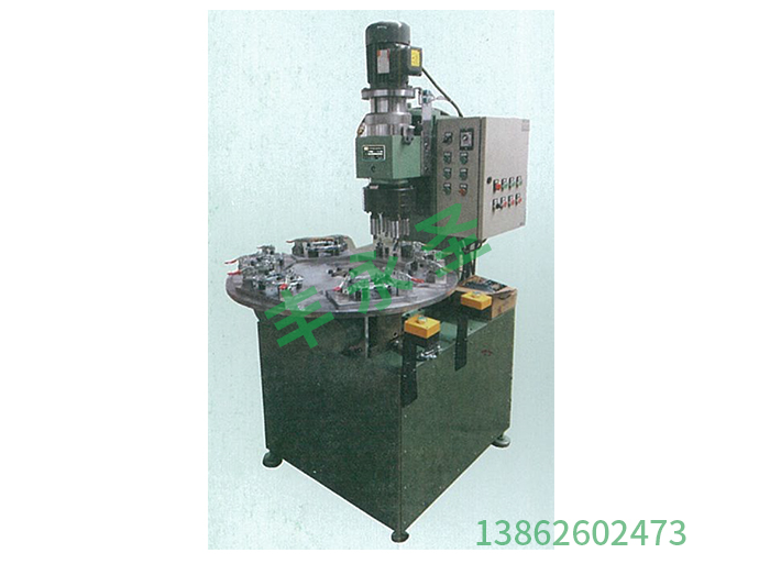 Multi-station automatic rotary riveting machine